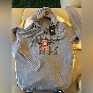Auburn Tigers Under Armour Thin Hoodie – Size Large – New